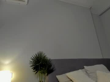 webcam girl jenifferr_star live cam image #12335447