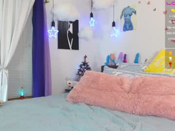 webcam girl emmasky69 live cam image #4513551