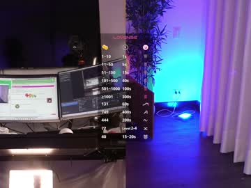 webcam girl lau__1 live cam image #10982265