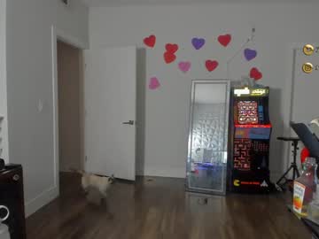 webcam man thejohnnystone live cam image #1670551