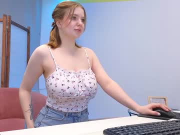 webcam girl lovlybambi live cam image #8828287