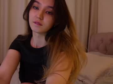 webcam girl sarasuo live cam image #10375616