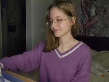 webcam girl lowress live cam image #12080865
