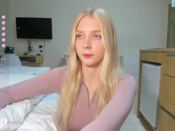 webcam girl oh_honey_ live cam image #7191107