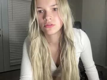 webcam girl sarahcupcakes2005 live cam image #6984053