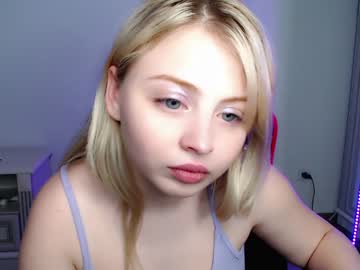 webcam girl shy_blondiee live cam image #5113412