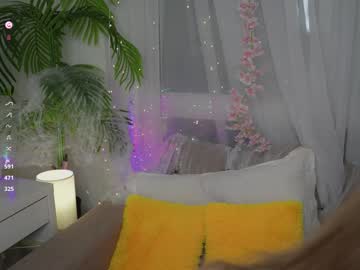 webcam girl fluffy_angel live cam image #10962441