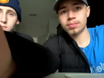 webcam man holdthesausagehostage live cam image #5712694