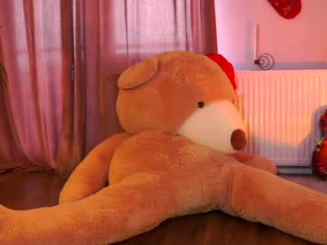 webcam girl juicyandthepussyblvd live cam image #4591031