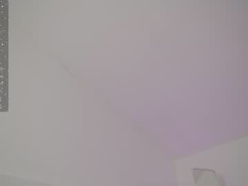 webcam girl floret_joy live cam image #8378203