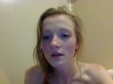 webcam girl zoeyshower live cam image #2647997