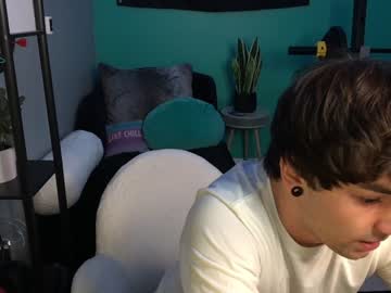 webcam man crashmonroe live cam image #3376256