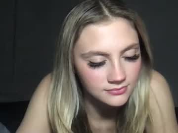 webcam girl daisyparkerxo live cam image #8287605