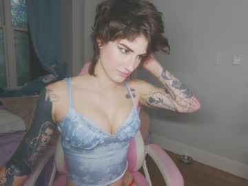 webcam girl aynmarie live cam image #6580046