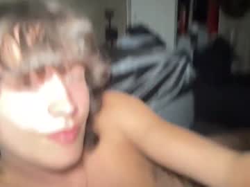 webcam man jungleliving333 live cam image #2207902