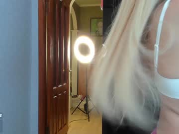webcam girl sweety_rinushka_ live cam image #2078692