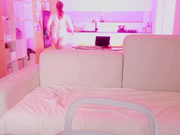 webcam girl aveksmr live cam image #12863779