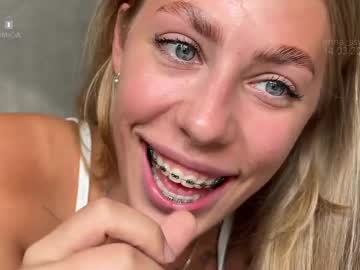 webcam girl anna_ssweety live cam image #12107022