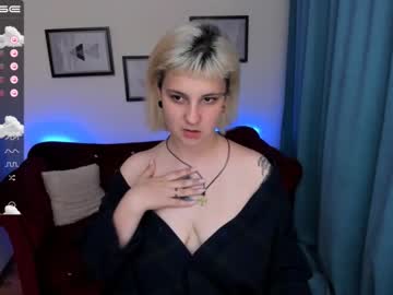 webcam girl yolandi_toit live cam image #3124178