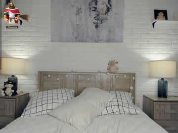 webcam girl riskyproject live cam image #6964003