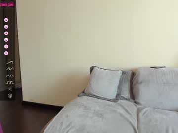 webcam girl emilymilf__ live cam image #5640632