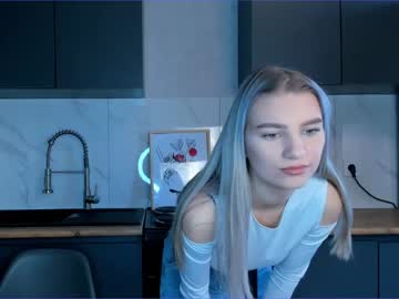 webcam girl lilianheap live cam image #9304137