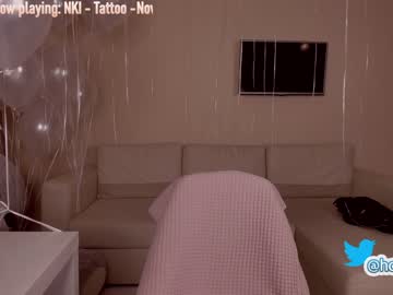 webcam girl hollyextra live cam image #1486931