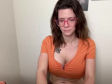 webcam girl naomi_reah live cam image #8718790