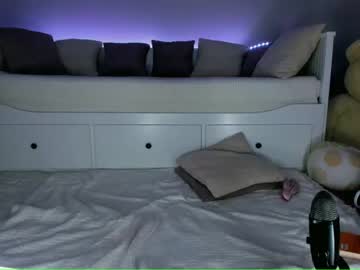 webcam girl roxy_blue_eyed_ live cam image #2822014