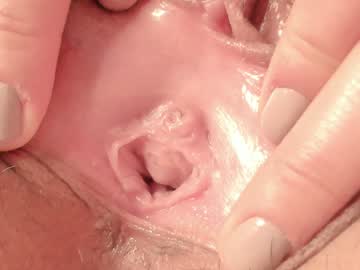 webcam girl aluqua live cam image #11198084