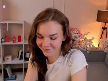 webcam girl cwenbrayton live cam image #13010788