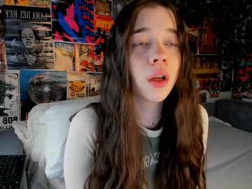 webcam girl flirtykitty_ live cam image #12318224