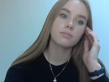 webcam girl bite_big_lips live cam image #862204