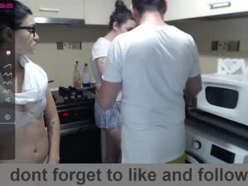webcam couple maya_and_guests live cam image #1260702