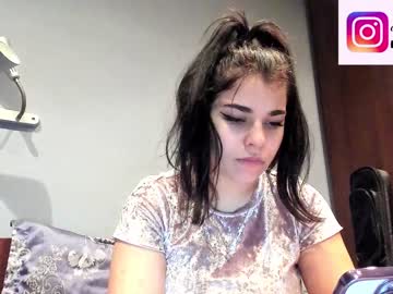 webcam girl hot_chill__ live cam image #5224524