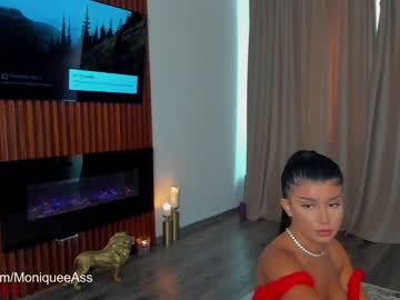 webcam girl moniqueeass live cam image #3148844