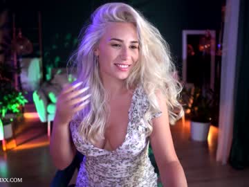 webcam girl provocatrixx live cam image #3929060
