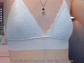 webcam girl crystalreves live cam image #460681
