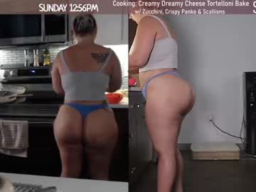 webcam girl milavalentinax live cam image #5291541