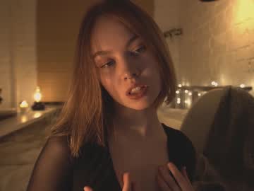 webcam girl bibi_it_is live cam image #2473957