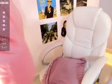 webcam girl little_effy18 live cam image #5370015
