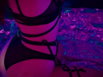 webcam girl diana_alison live cam image #10750573