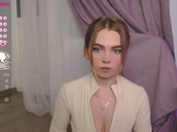webcam girl small_blondee live cam image #4156233