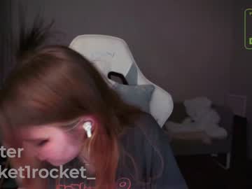 webcam girl pocketrocket_ live cam image #8704020