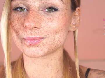 webcam girl artease live cam image #7954404