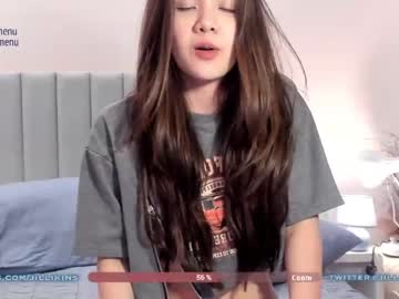 webcam girl jillikins live cam image #9092232