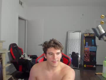 webcam man thejohnnystone live cam image #1929139