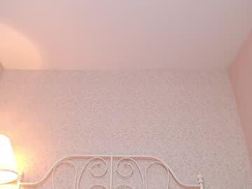 webcam girl nikki_ntmu live cam image #137824