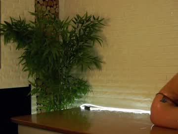 webcam girl a_whole_eternity live cam image #9273570