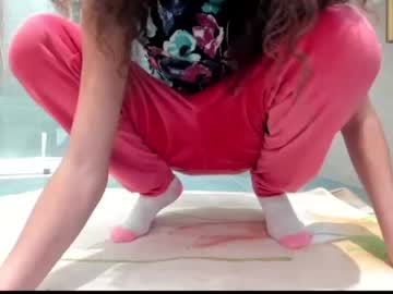 webcam girl lets_slip_and_slide live cam image #7831356